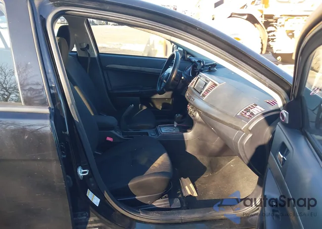 JA32V2FW5FU015238: 43892310