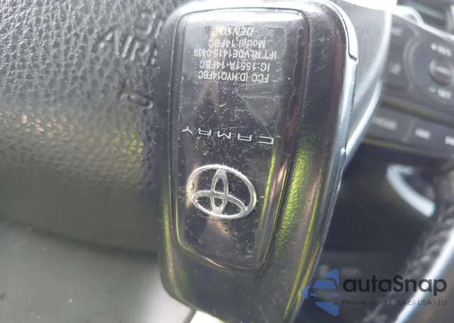 4T1B11HK9JU073990: 43892313