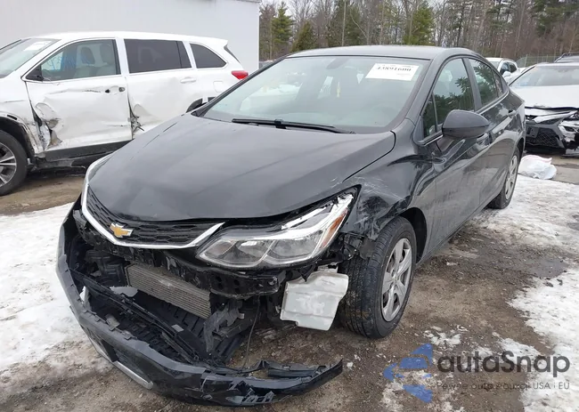 1G1BC5SM9J7173739: 43891600