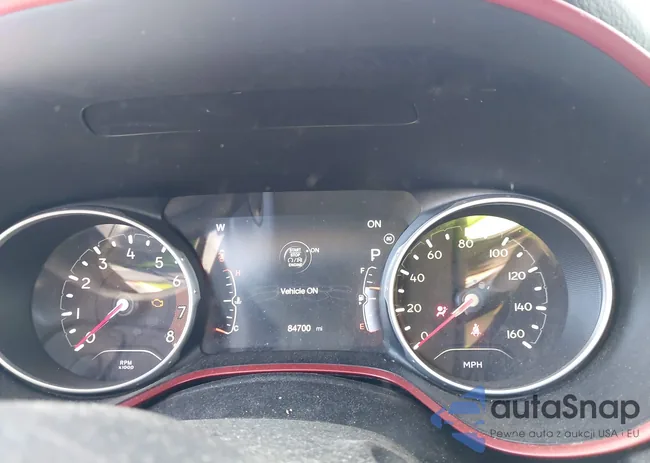 3C4NJDDB1KT752897: 43891785