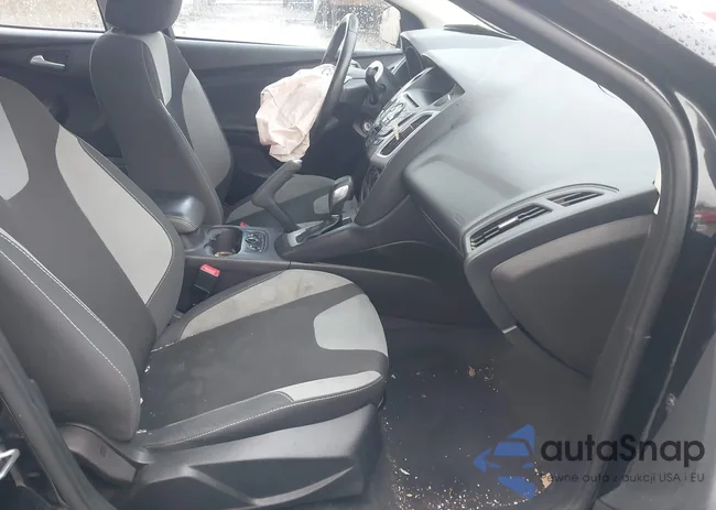 1FADP3F27EL366413: 43891808