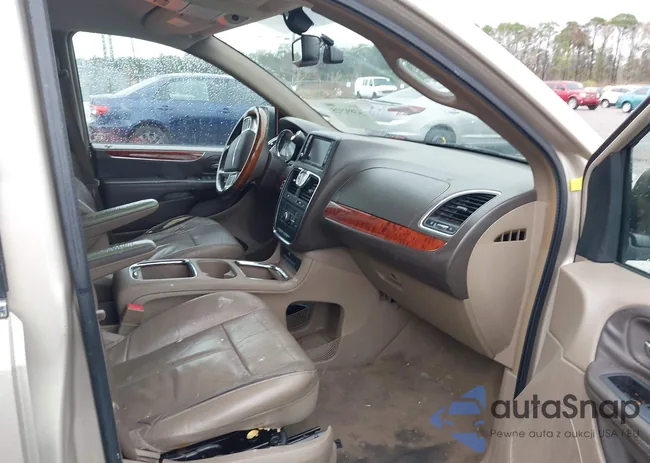 2C4RC1GGXER425701: 43892925