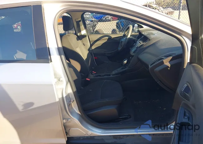 1FADP3E26GL209346: 43892971