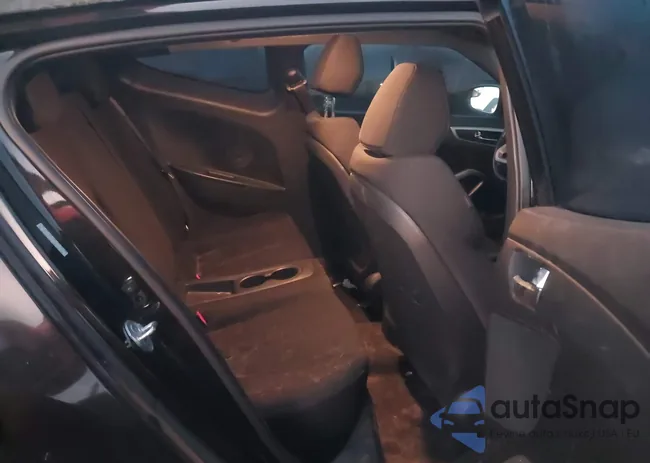 KMHTC6AD2HU311776: 43893010