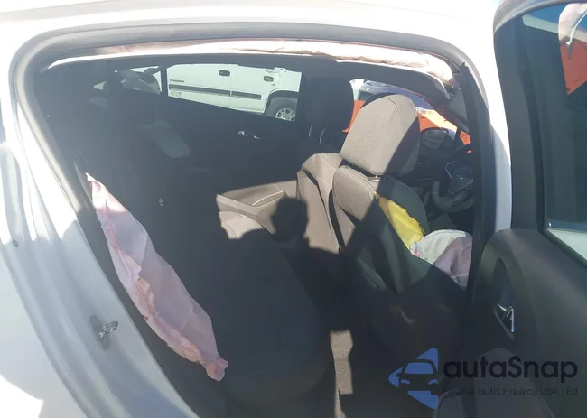 1G1BE5SM4J7179572: 43893060