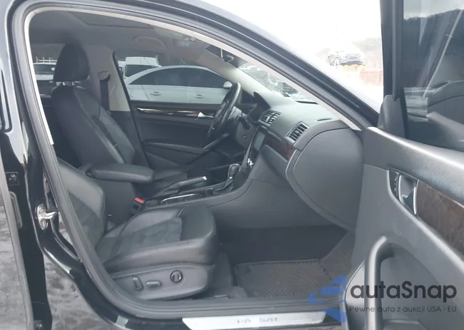 1VWCV7A35FC040045: 43893191