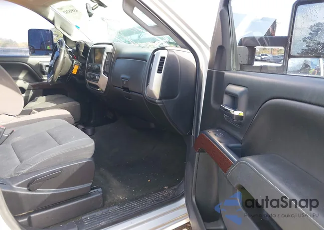 1GT12YEG2FF182647: 43893283