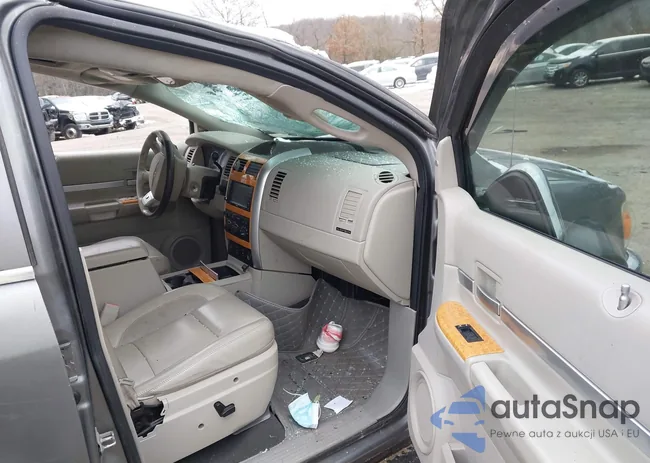 1A8HW58228F132571: 43893285