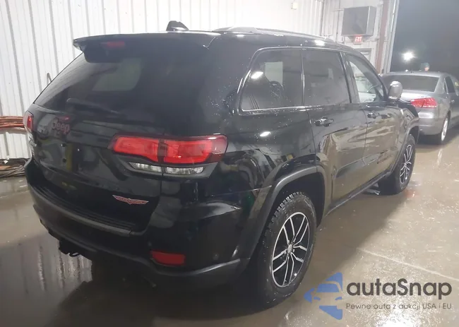 1C4RJFLT7JC278441: 43893295