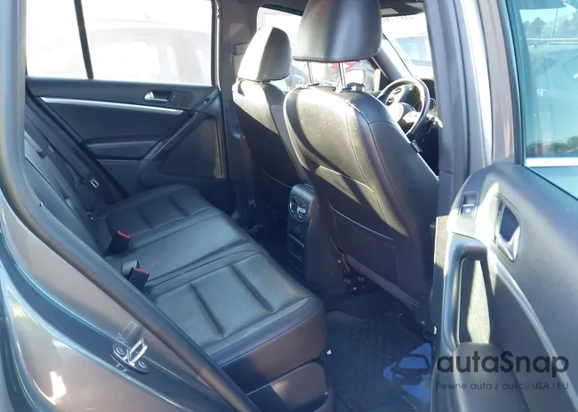 WVGAV7AX0GW043492: 43893302