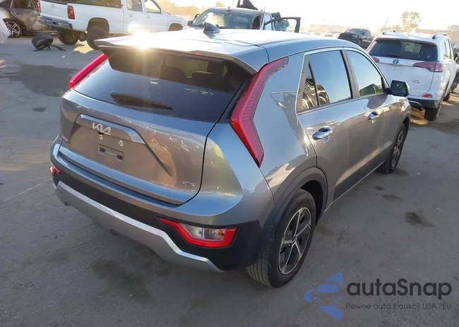 KNDCP3LE8R5150147: 43893419