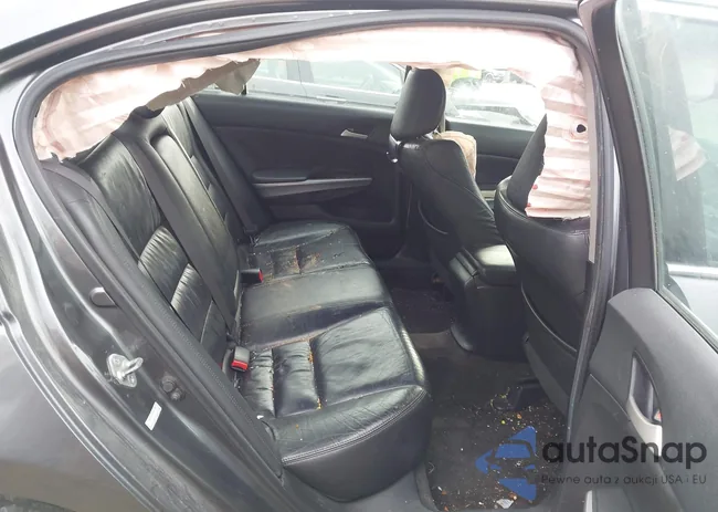 1HGCP26819A030909: 43892507