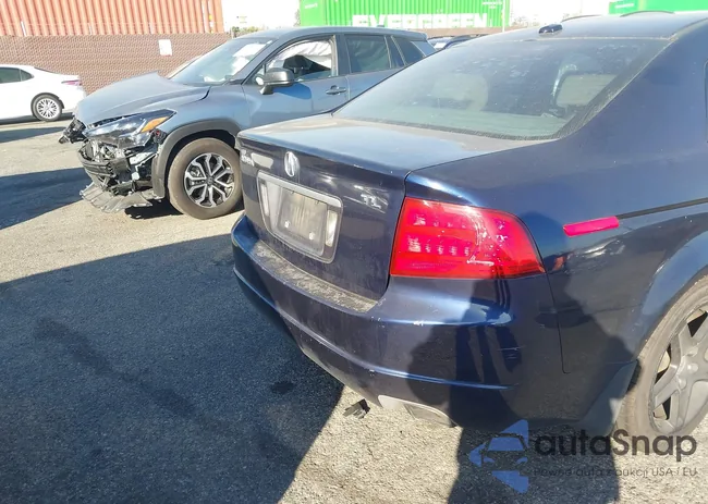 19UUA66226A033936: 43892749