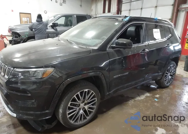 3C4NJDCN6PT513817: 43893861