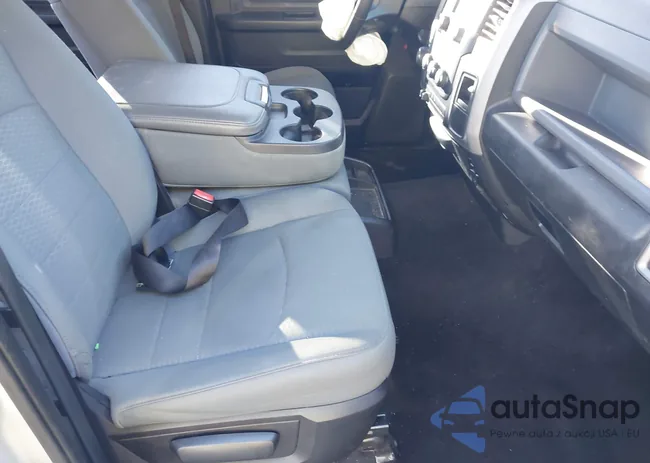 1C6RR7KT8FS758136: 43893918