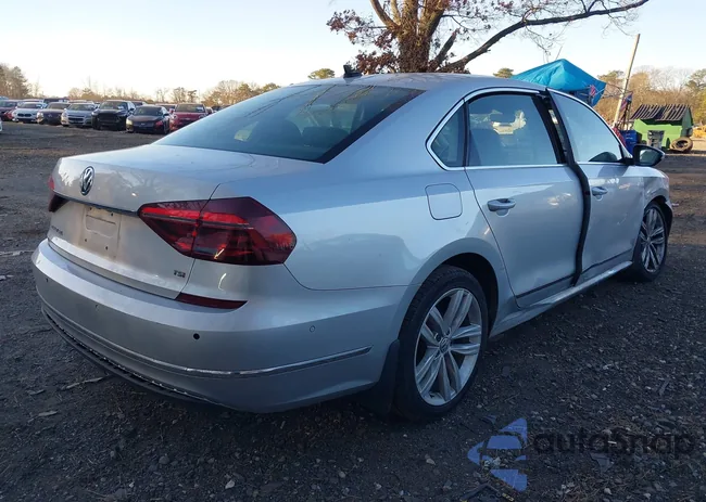 1VWCA7A31JC023795: 43893979