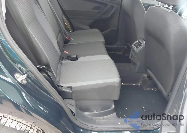 3VV0B7AX4JM198032: 43894087