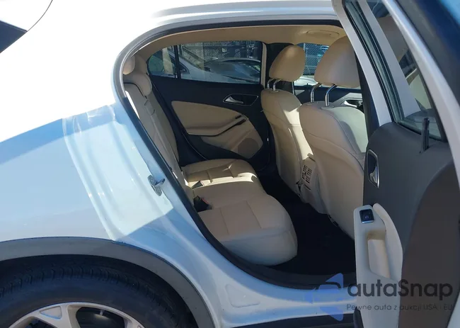 WDCTG4EB0KU005408: 43894255