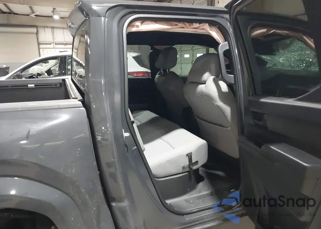 3TMKB5FN6SM046080: 43894373