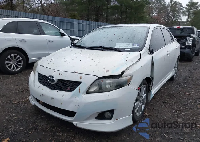 2T1BU4EE8AC297664: 43893694