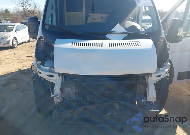 3C6TRVBG6LE127235: 43893696