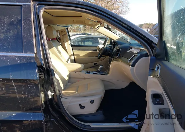 1C4RJFBG0KC639658: 43893738