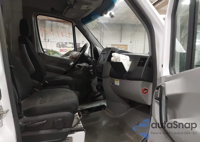 WD3PE7CDXHP579728: 43893784