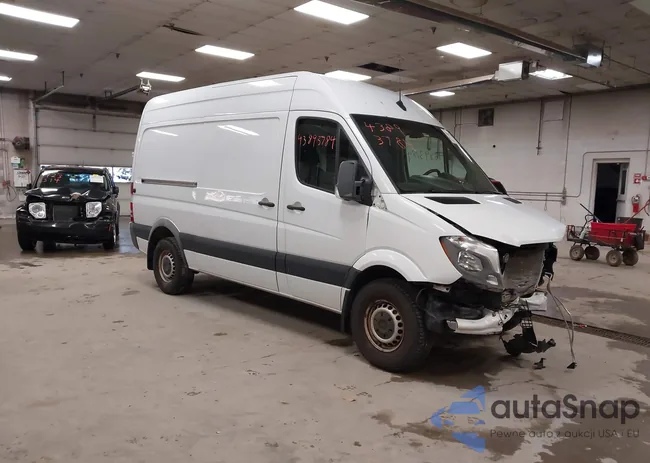 WD3PE7CDXHP579728: 43893784