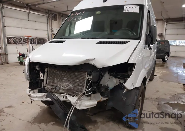 WD3PE7CDXHP579728: 43893784