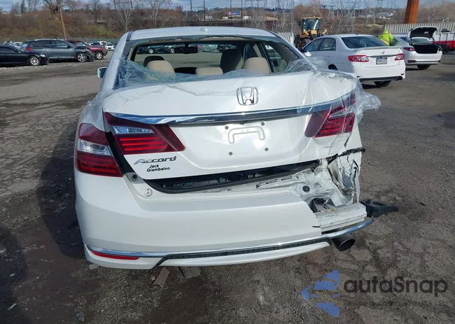 1HGCR2F80GA106207: 43893833