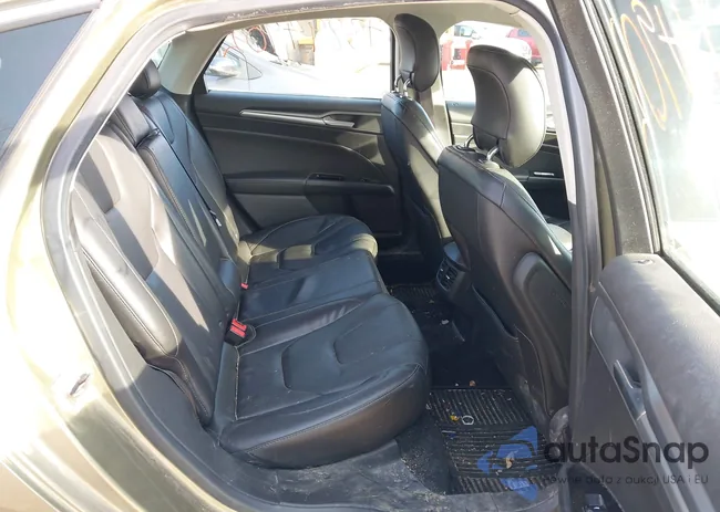 3FA6P0K92DR130049: 43894902