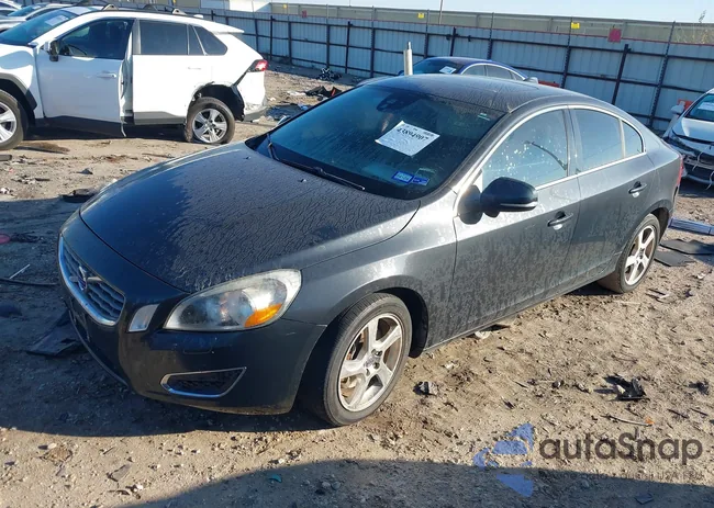 YV1622FS4C2091561: 43894907