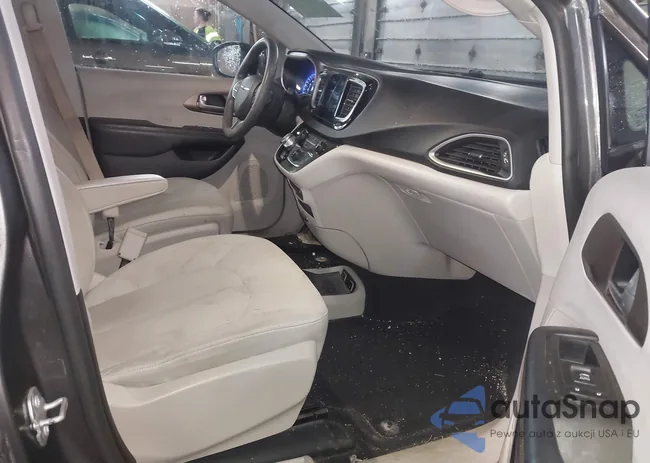 2C4RC1DG7HR507670: 43895076