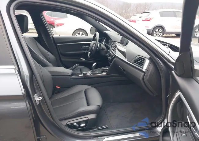 WBA8B9C59JEE81394: 43895106