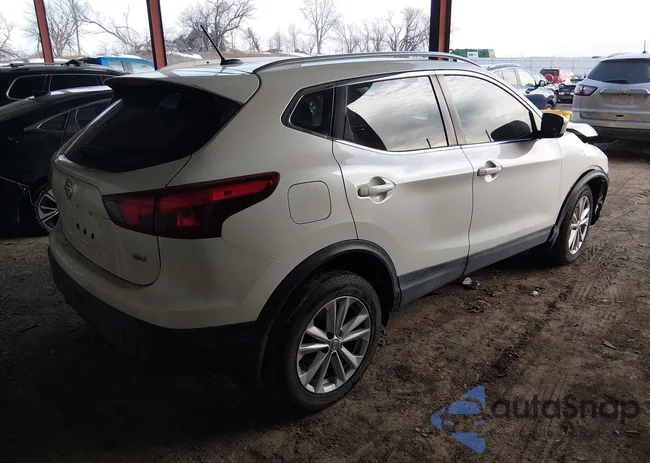 JN1BJ1CP1HW029846: 43895330