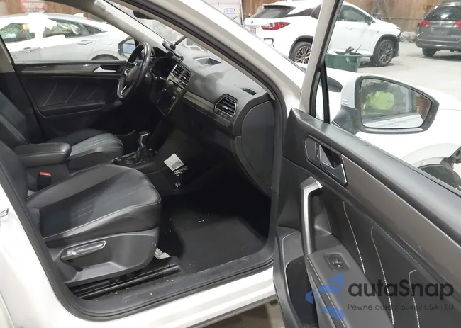 3VV2B7AXXNM157144: 43895384