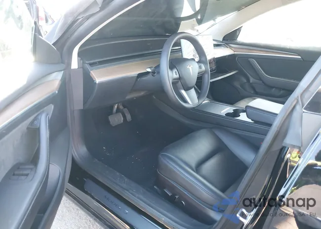 5YJ3E1EB0NF233237: 43894599