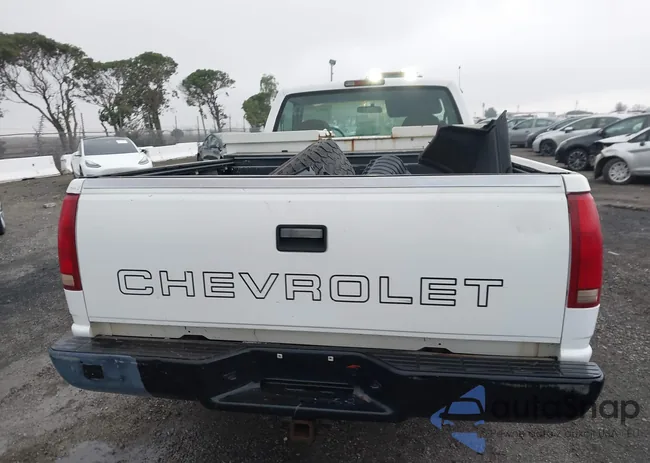 1GCEC14W3VZ256685: 43894742