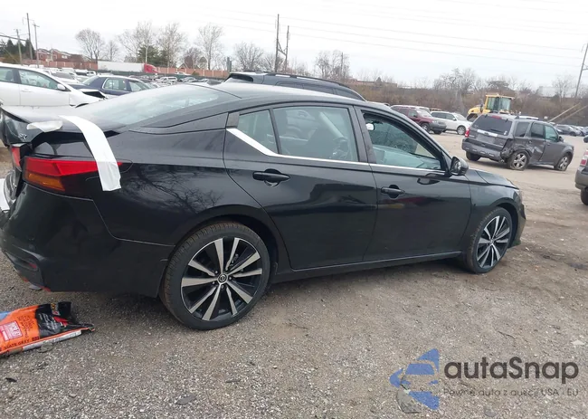 1N4BL4CW2MN346797: 43894787