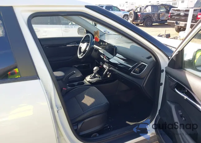 KNDEU2AA2S7739152: 43895863