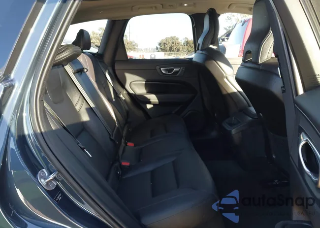 YV4L12DN5P1385830: 43895951