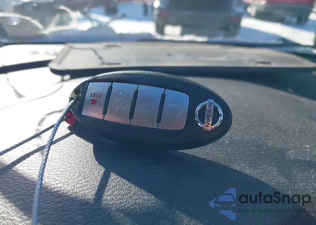 3N1CP5DV6LL559204: 43896151