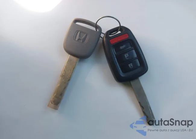 2HGFB2F58FH514834: 43896274