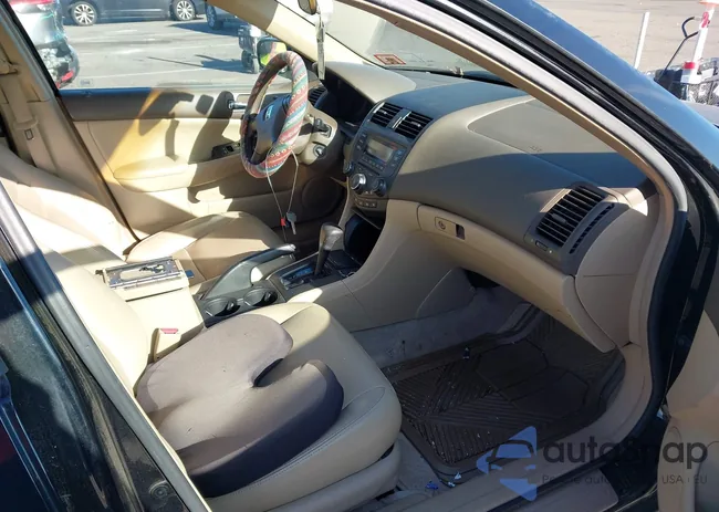 1HGCM563X3A010437: 43896357