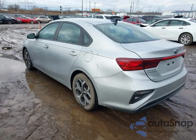 3KPF24AD2KE124360: 43895602