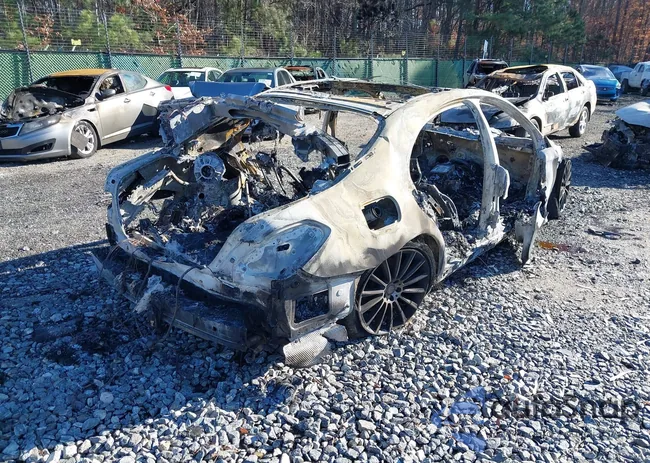 WDDUG8FB3FA122459: 43897042