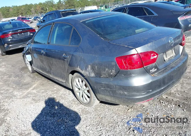 3VW1K7AJ2CM353479: 43897269