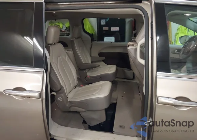 2C4RC1EG9HR721378: 43897299