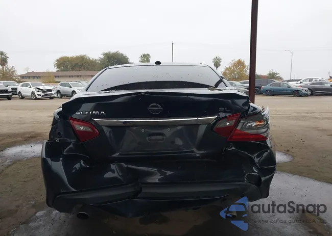 1N4AL3AP2JC209481: 43897371