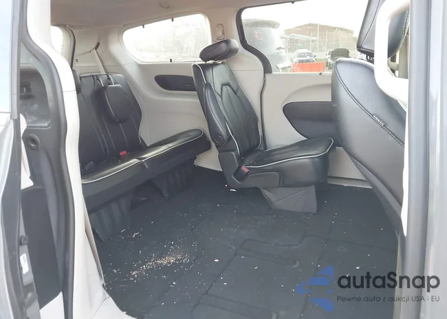 2C4RC1GGXNR176820: 43896459